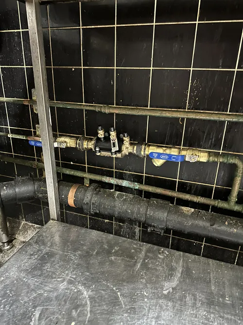 backflow prevention device fitted in brisbane property