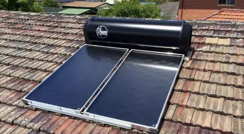 solar hot water system on a brisbane rooftop